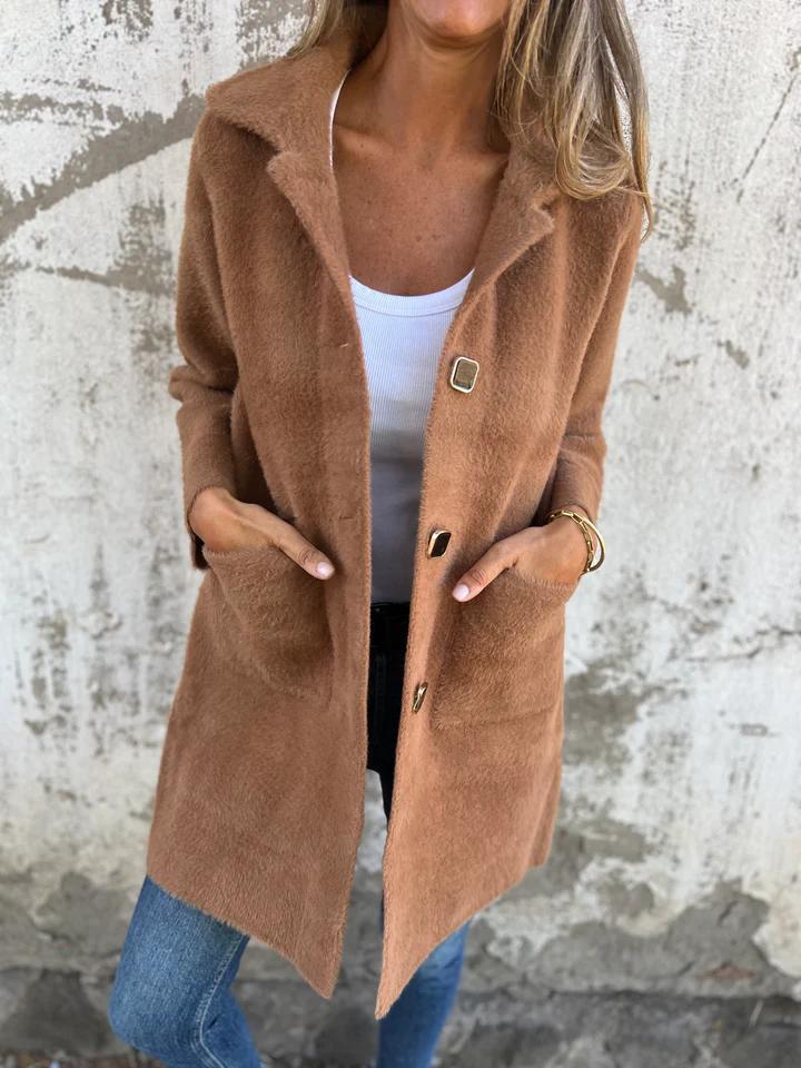 Cristina | Cappotto midi morbido con bottoni