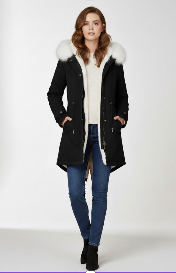Beatrice | Parka Lungo con Cappuccio in Pelliccia Ecologica
