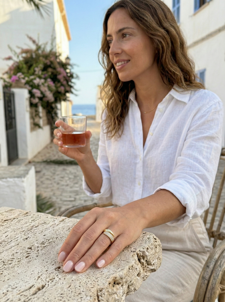 Anello elegante con pietre preziose Lucrecia