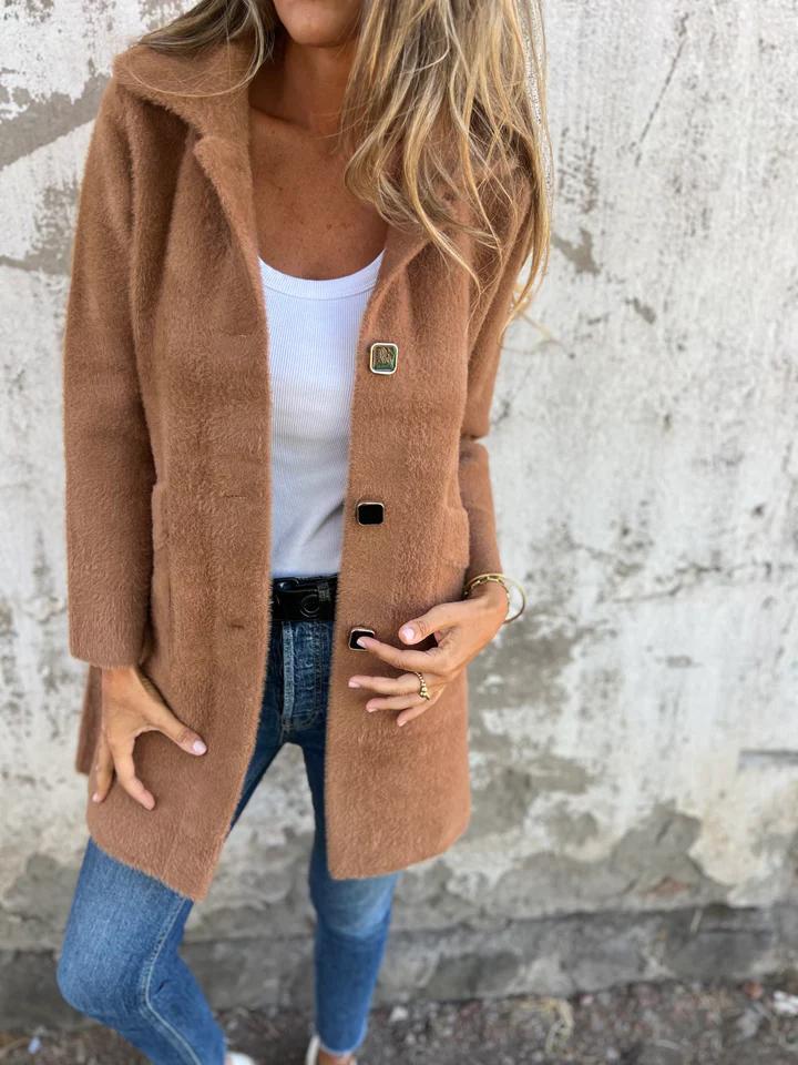 Cristina | Cappotto midi morbido con bottoni