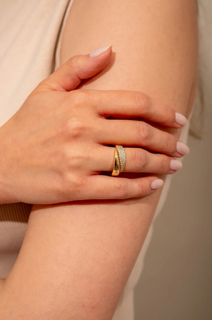 Anello elegante con pietre preziose Lucrecia